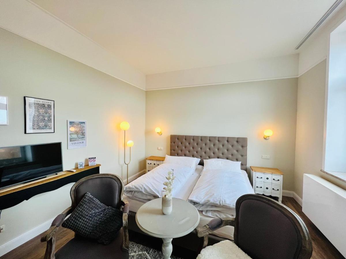 Lexow - Hotel An De Havenkant Тённинг Экстерьер фото